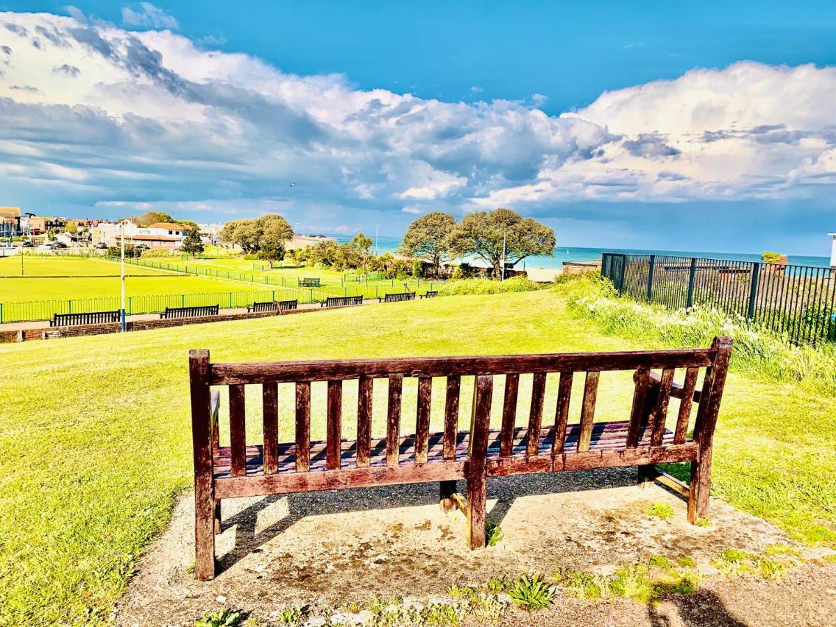 Skyview Eastbourne 24 Lägenhet Exteriör bild